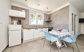 Apartman Mirna